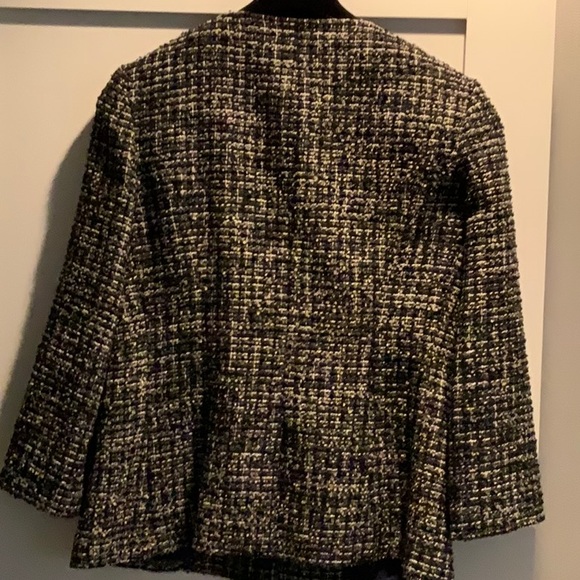 Chanel jacket - Picture 4 of 4